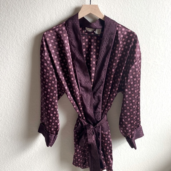 Victoria's Secret Other - VINTAGE Gold Label Victorias Secret purple satin like robe